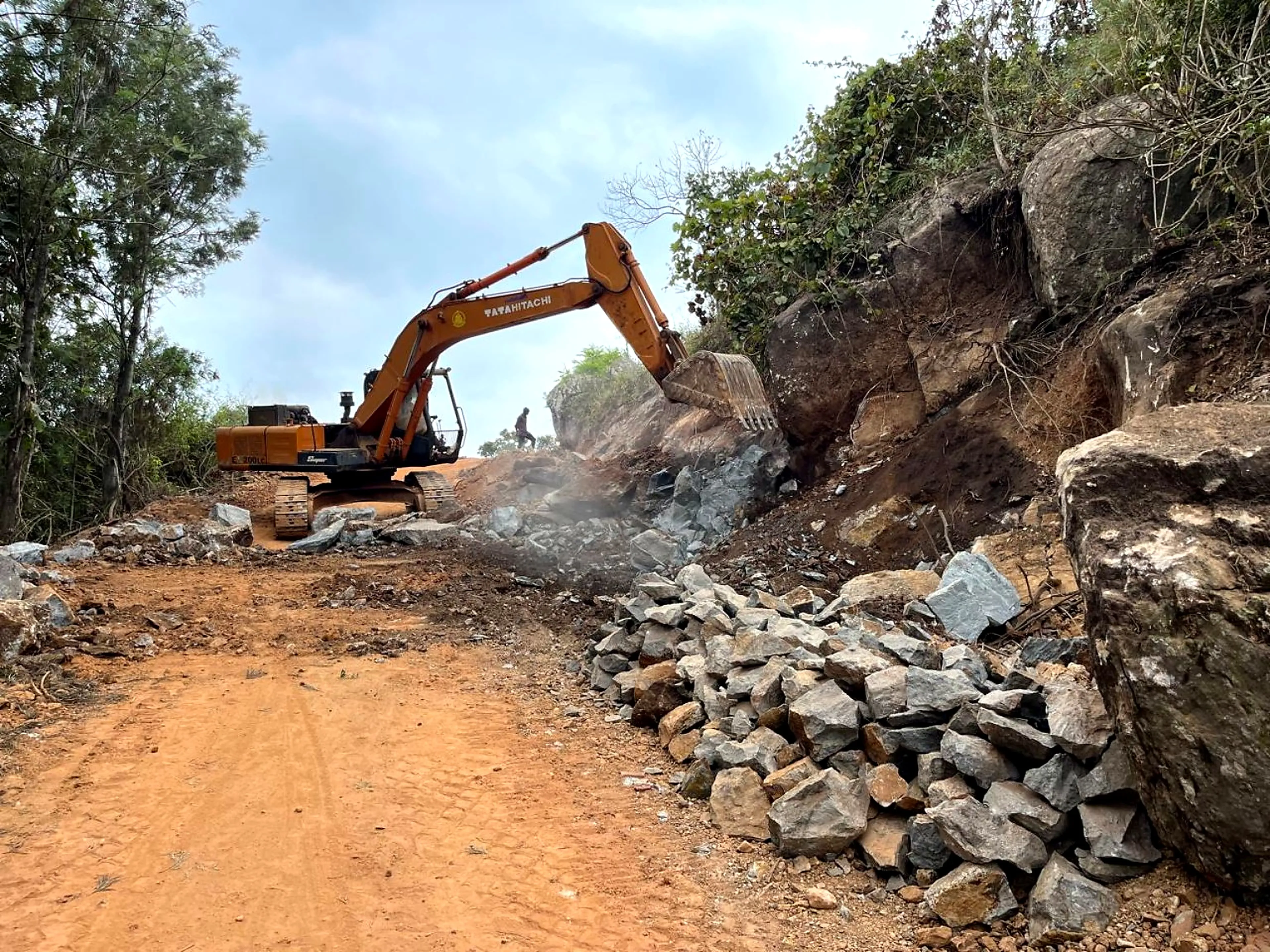 Heavy Machinery at Manikanta Constructions